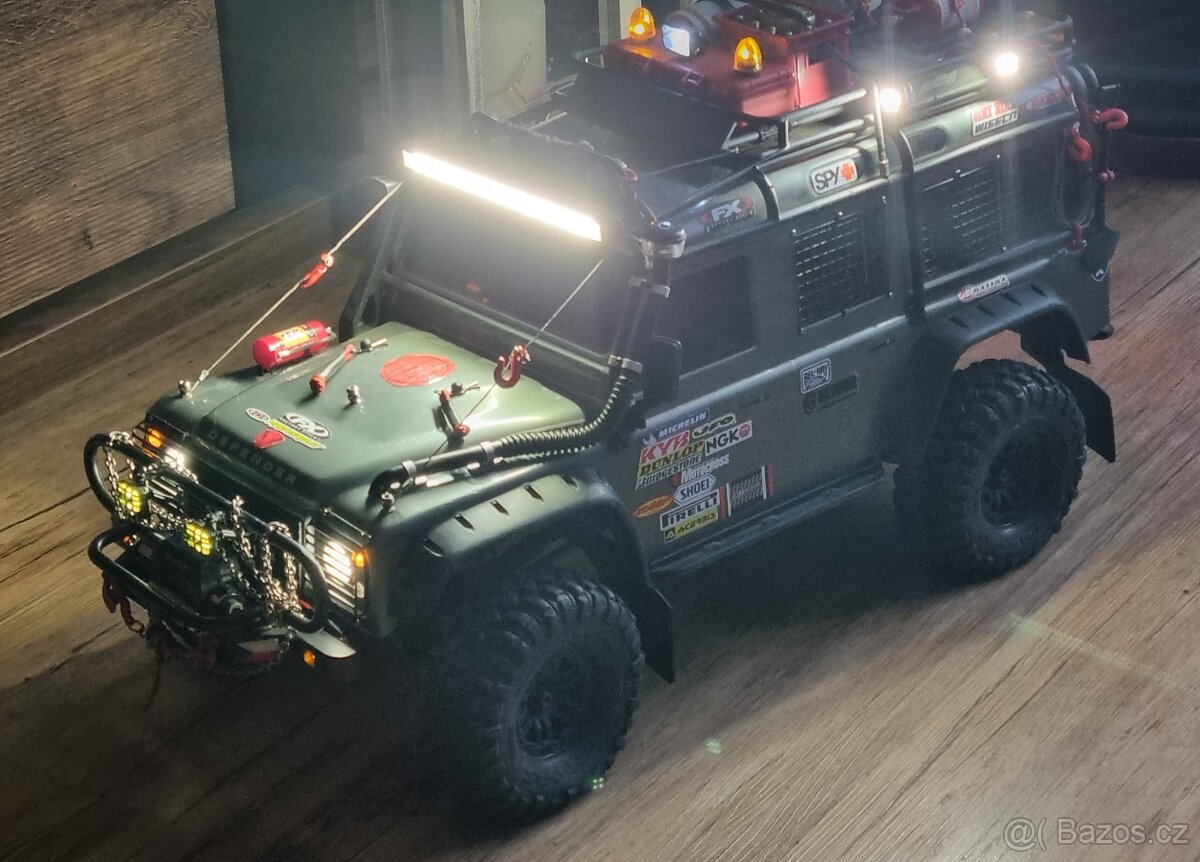Traxxas TRX Defender - 4