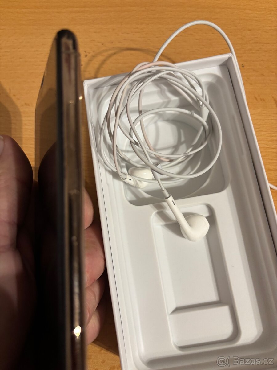 Iphone XS Max 256gb (GOLD) - 4