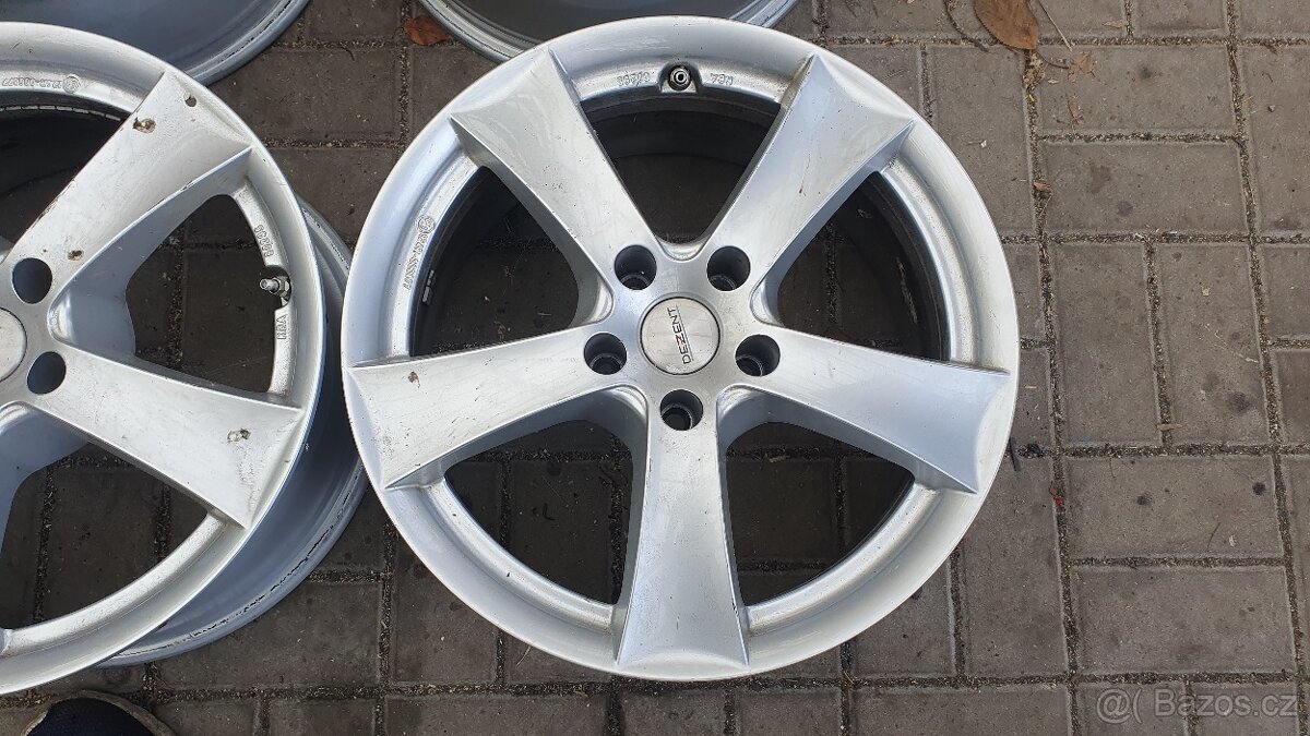 Alu Kola 5x112 R17 BMW Dezent - 4