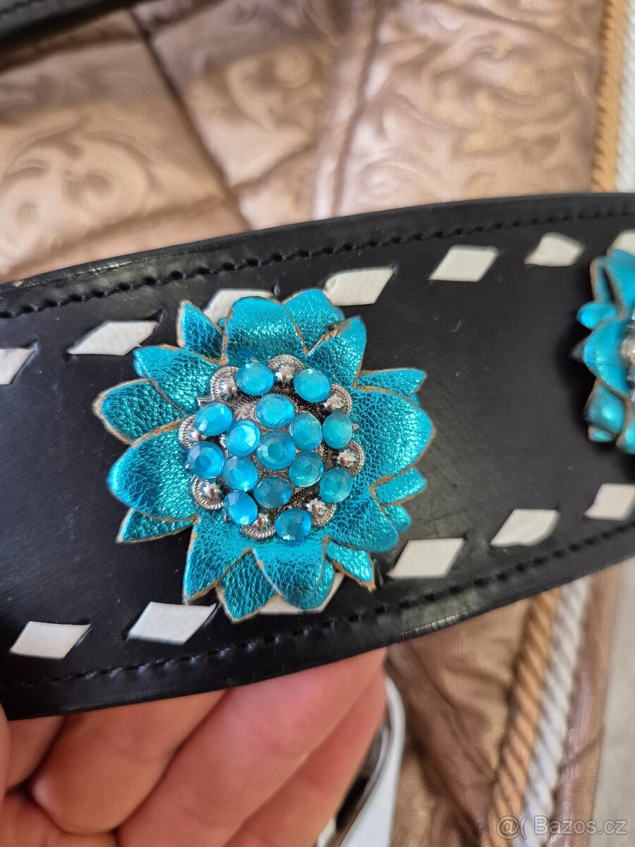 Krásné zdobené kožené poprsníky - 4