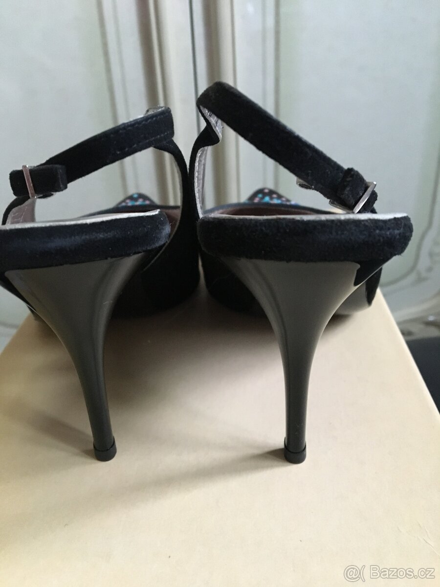 Nové italské semišové lodičky vel.38 - 4