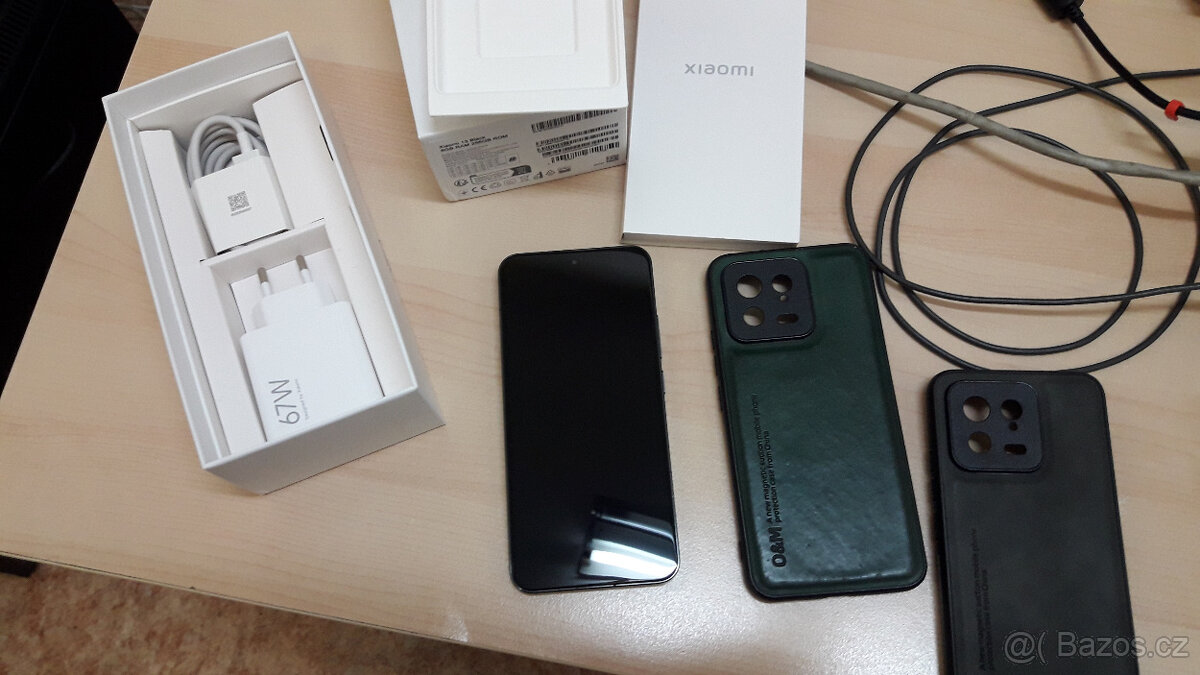 Prodám telefon Xiaomi 13 Black - 4