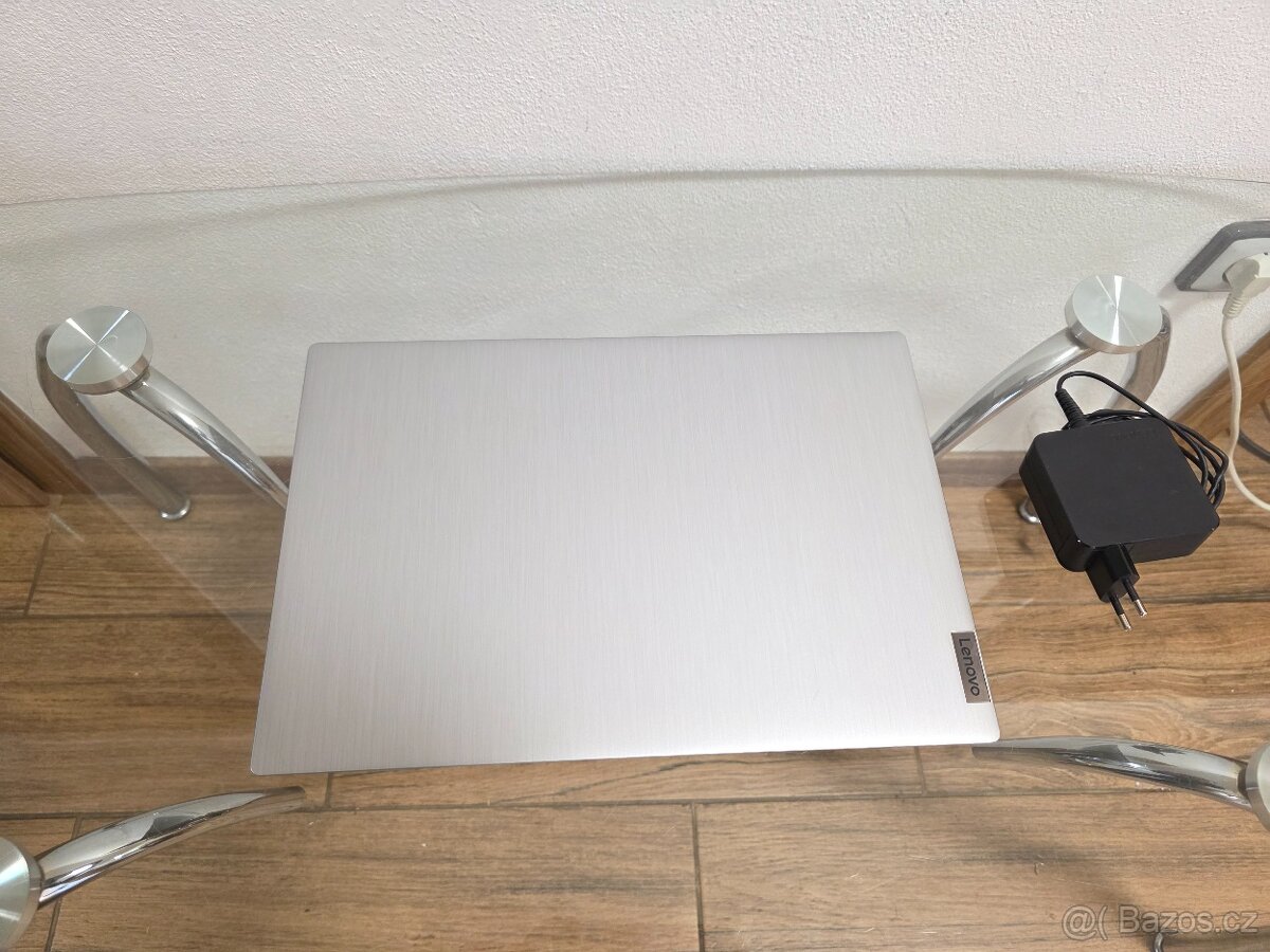 Lenovo IdeaPad 3 (15ADA05) - 4