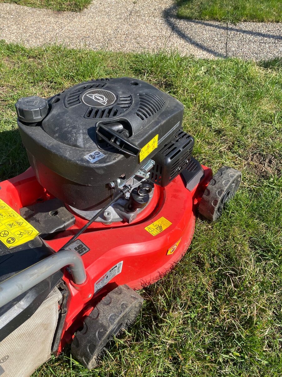 Benzinová sekačka Hecht - 4