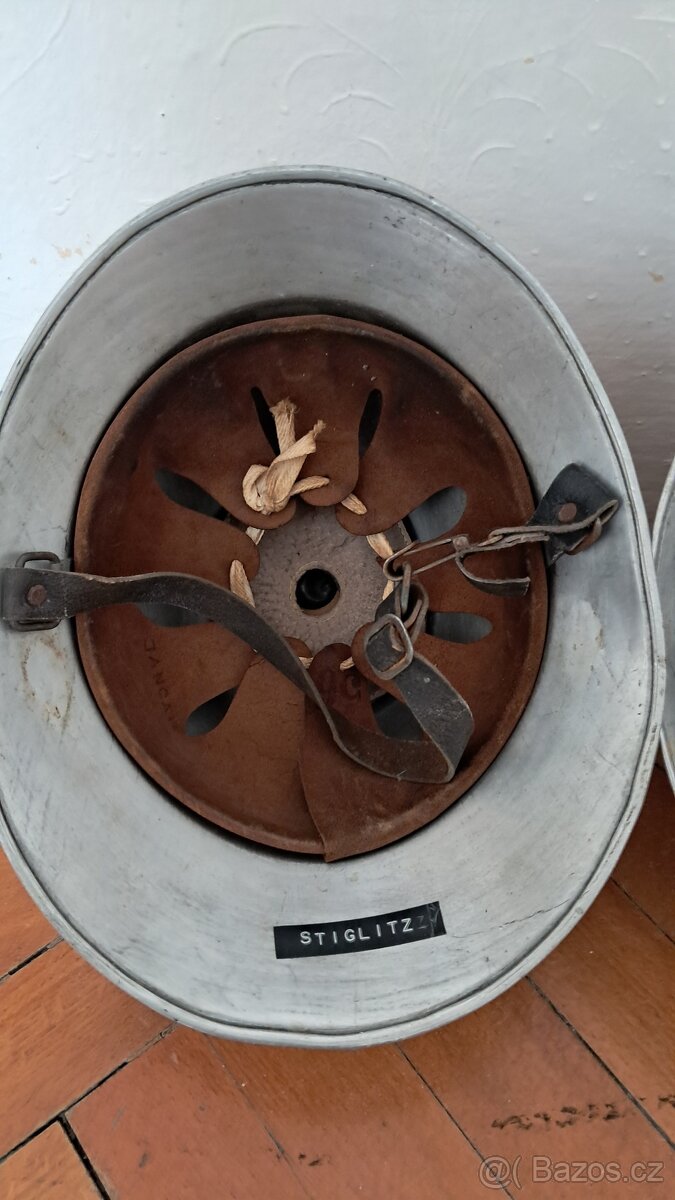 Hasičské helmy - 4