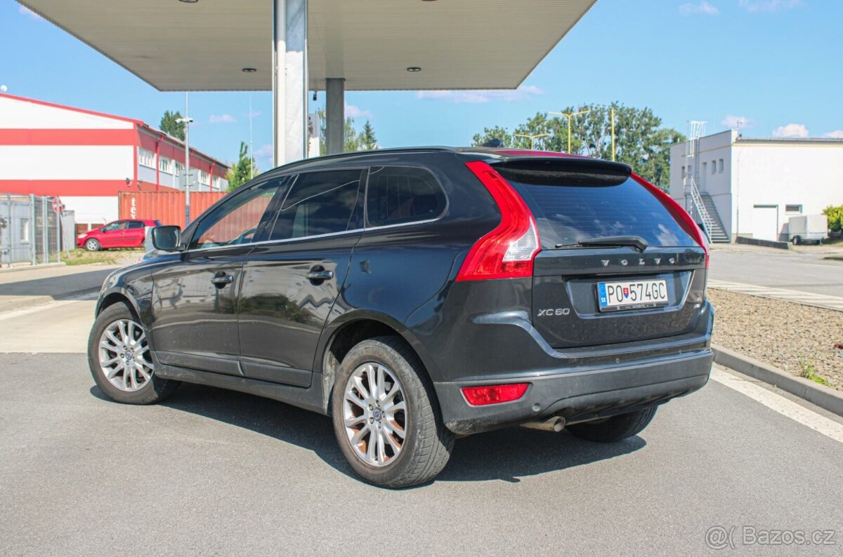 Volvo XC60 D5 AWD Geartronic - 4