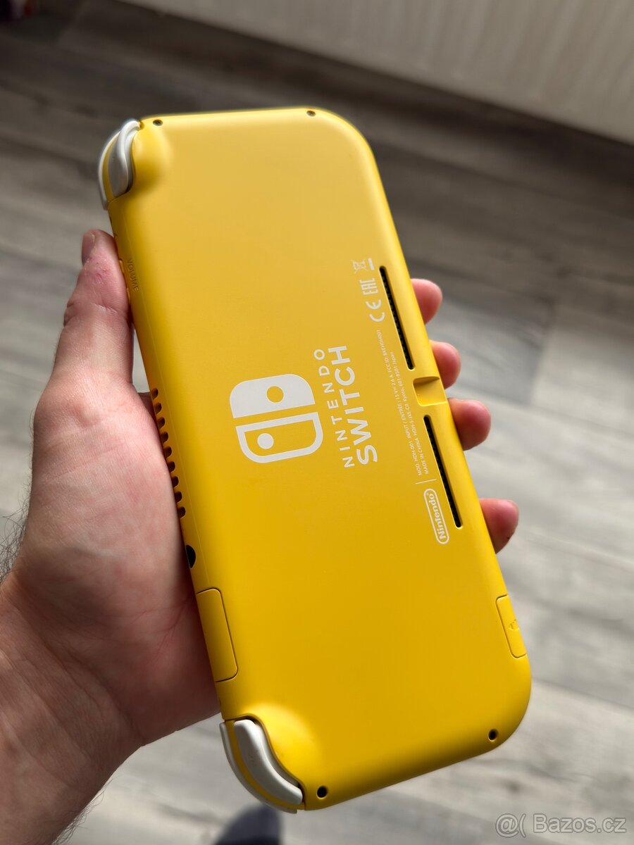 Nintendo Switch Lite – žlutá, top stav - 4