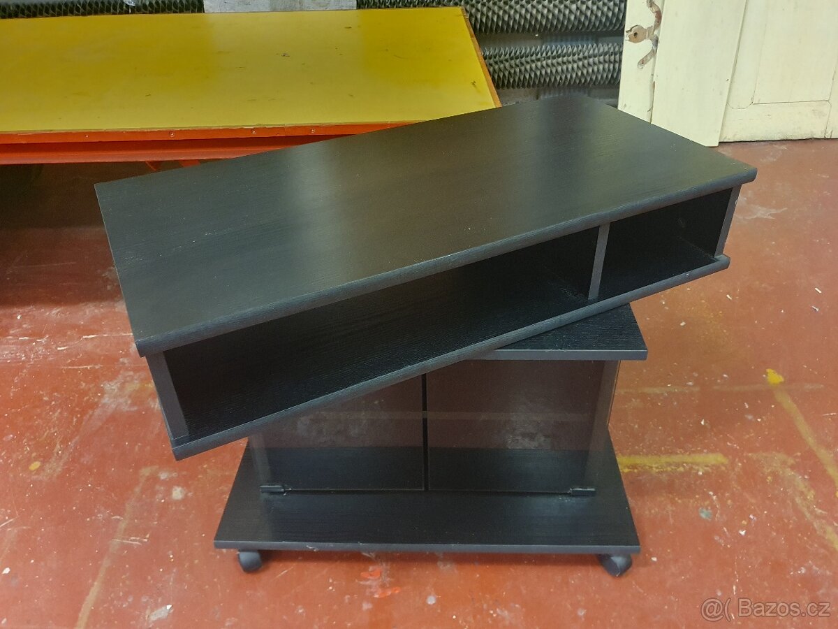 Televizní stolek - 4