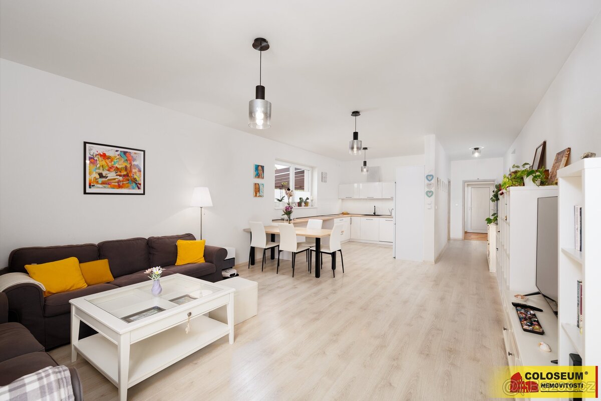 Šanov u Znojma, RD 4+kk, novostavba, zahrada, 3 parkovací mí - 4