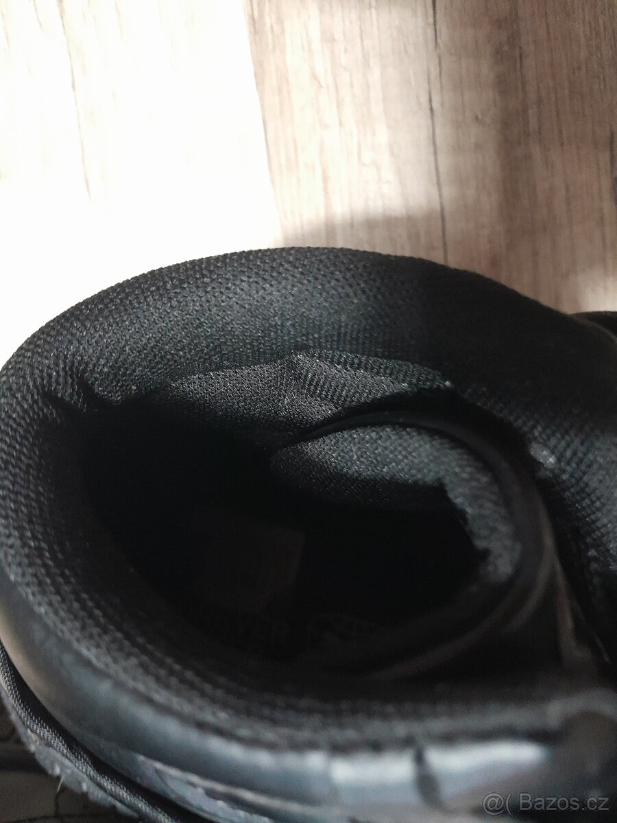 Dívčí/dámské zimní boty PUMA vel. 38 - 4