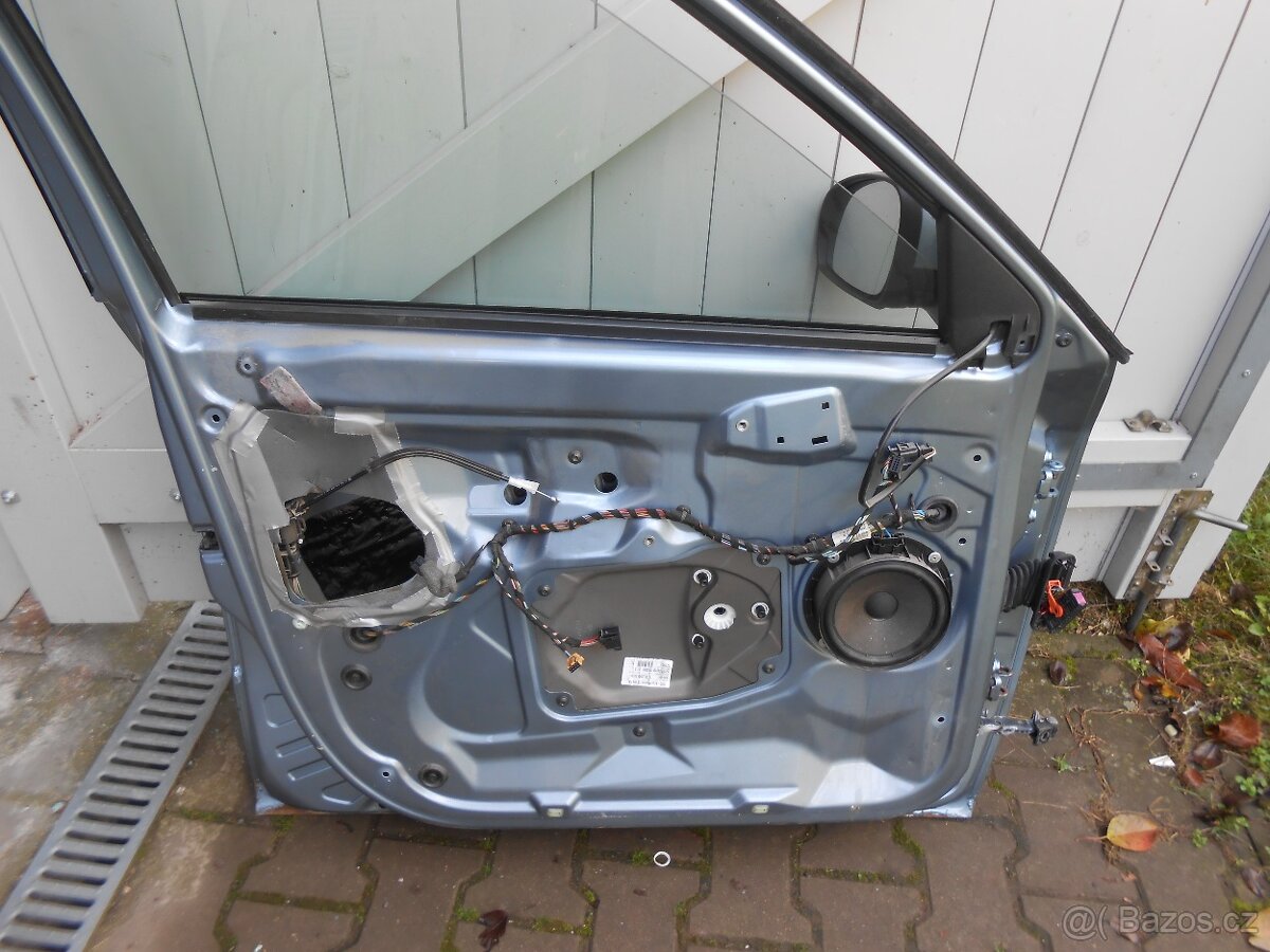 ŠKODA FÁBIA 2 VEŠKERÉ DÍLY Z LEVÝCH PŘEDNÍCH DVEŘÍ - 4