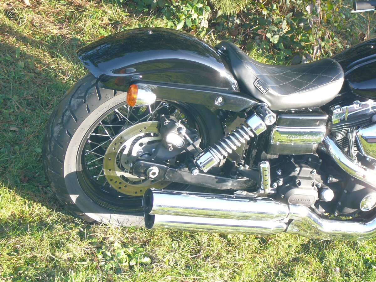 Harley-Davidson FXDWG Dyna Wide Glide 96ci 2011 - 4