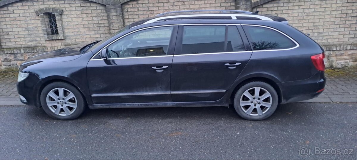 Superb 2012 1.6 nafta - 4