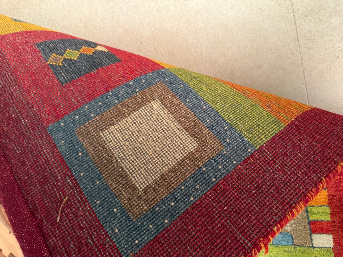 Ručně vyráběný koberec - perfektní stav - 4