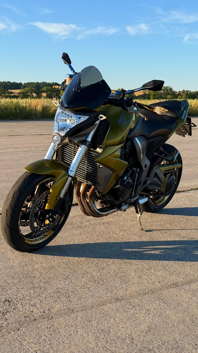 Honda cb1000r - 4