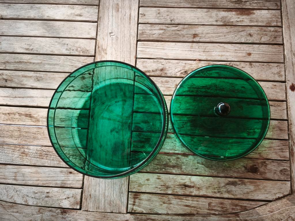 SKLENĚNÁ DÓZA S VÍKEM - 4