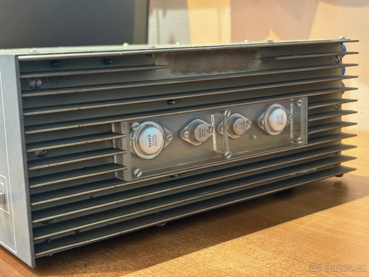 Prodám tranzistorový zesilovač 2x100W - 4