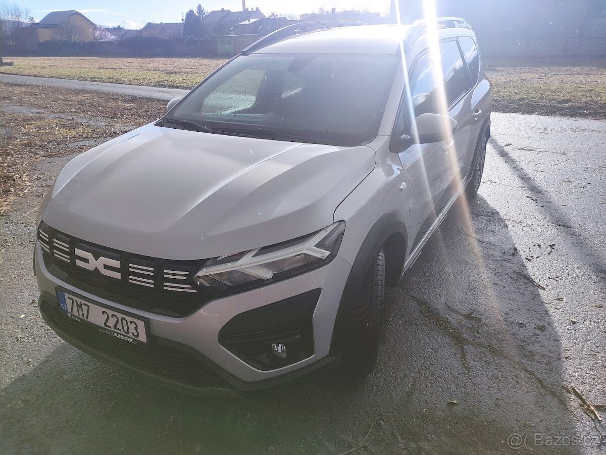 Prodám os. auto DACIA JOGGER - 4