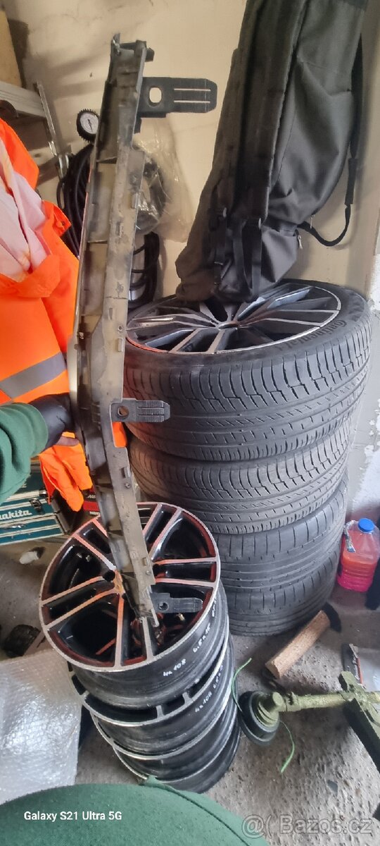 Maska Mercedes E350 W212 facelift - 4