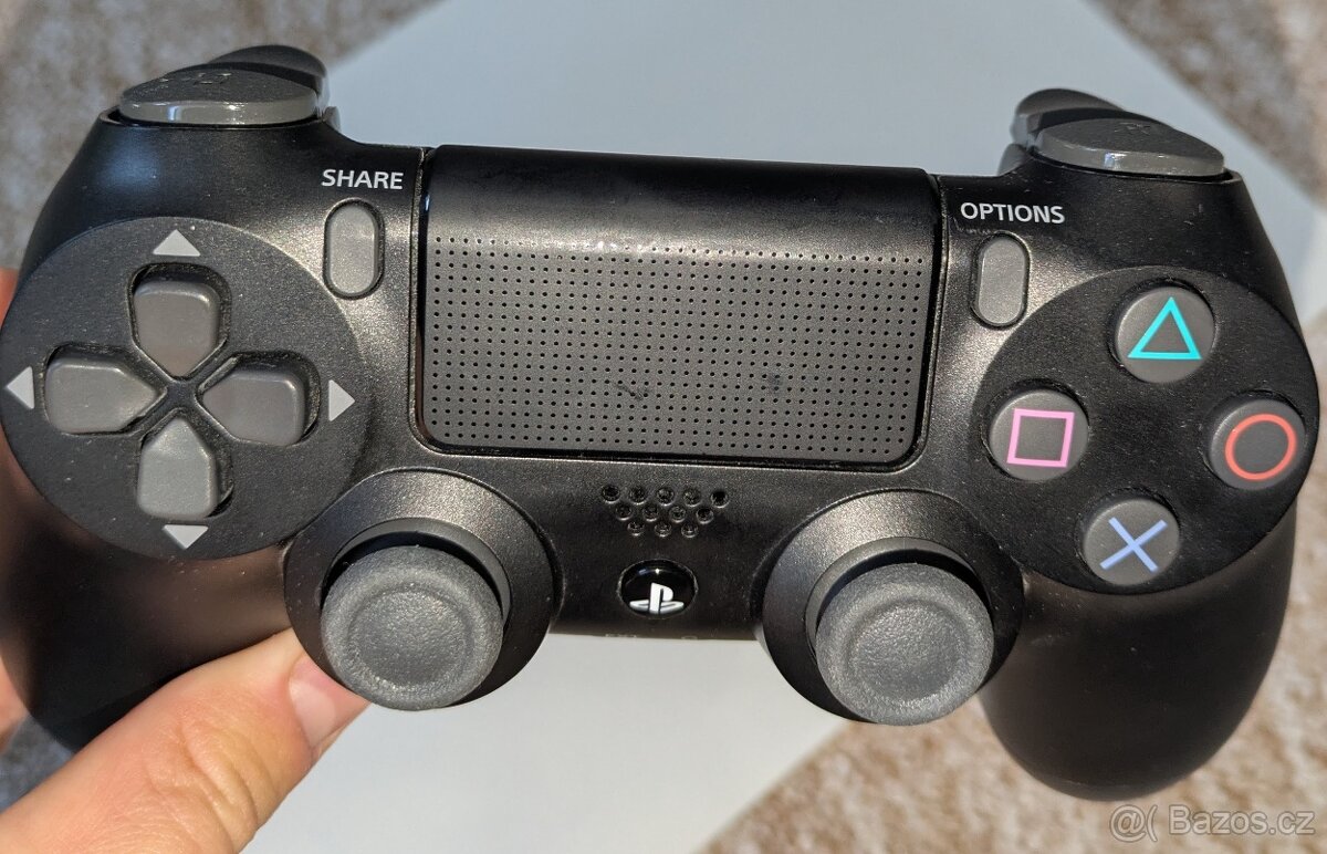 Sony PS4 Dualshock 4 V2 - použitý - 4