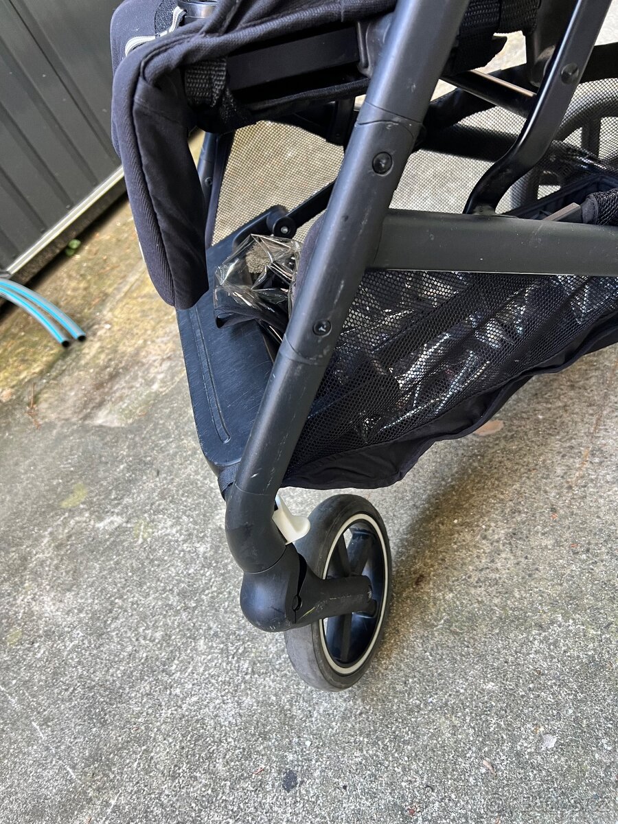 Cybex Beezy - Magic Black - 4