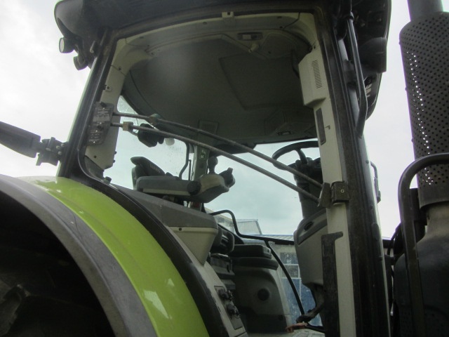 Traktor CLAAS ARION 660 A HROBKOVAČ - 4