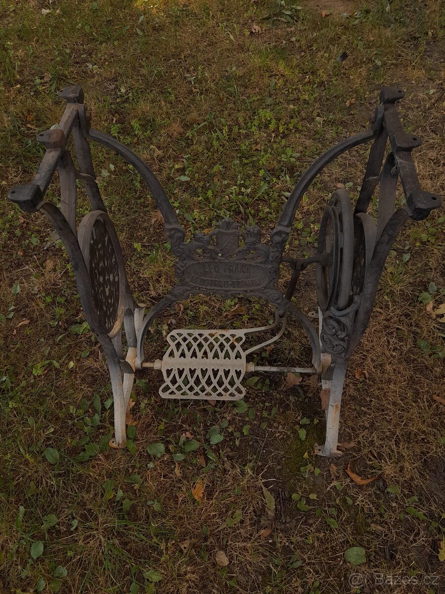 Stůl šiciho stroje - 4