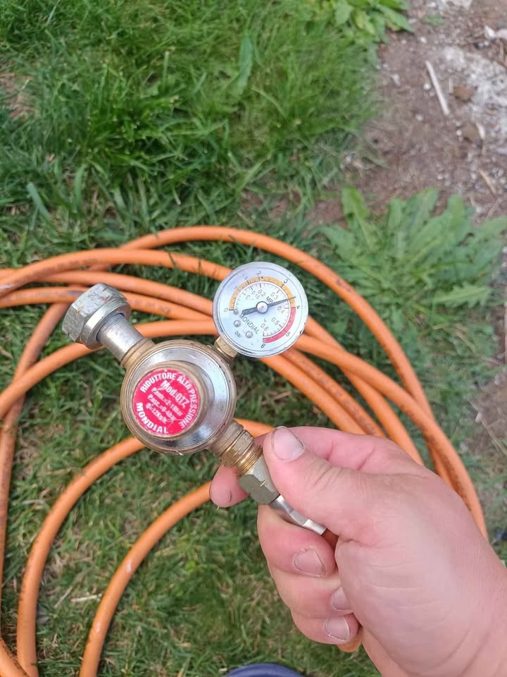 Automat horák na spoje asfaltové pásy - 4