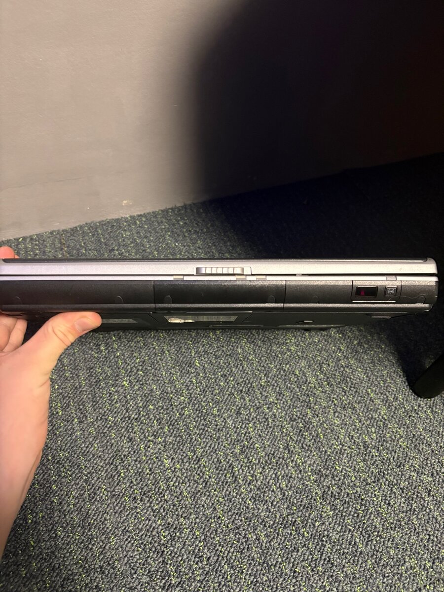 HP Compaq nx9000 - 4