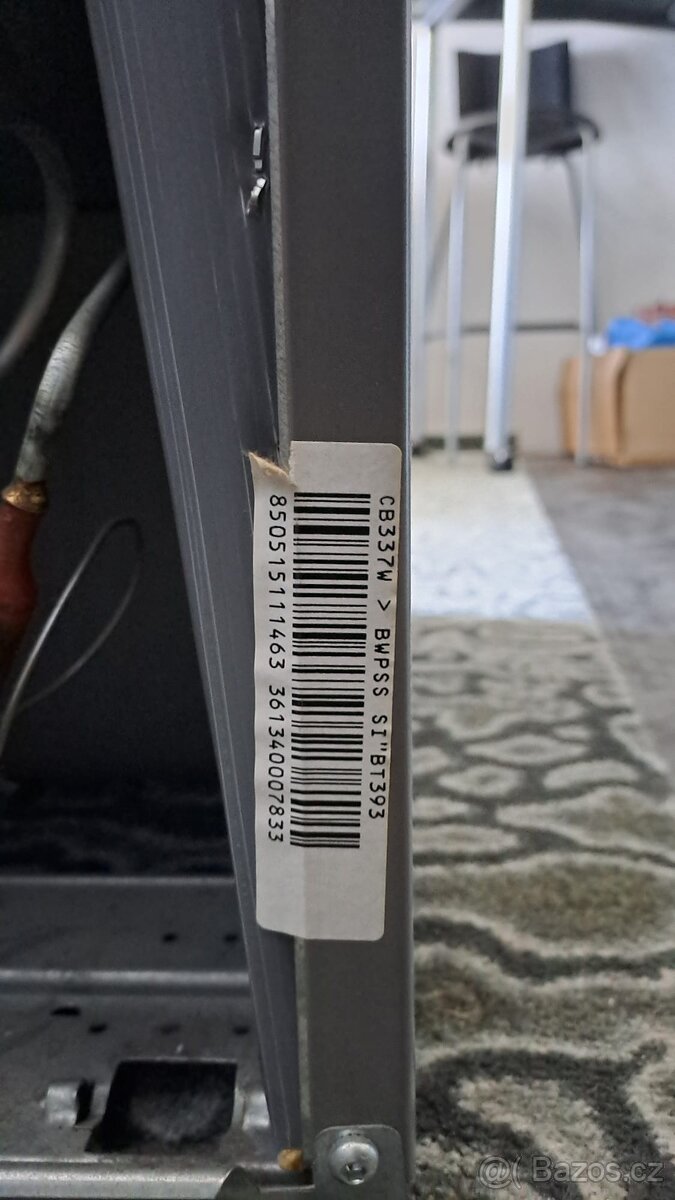 Lednice Whirlpool WBE 34112 S - objem 226/113 - 4