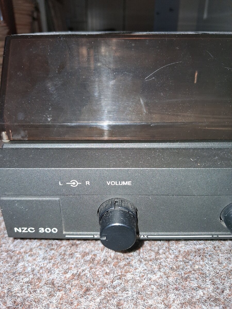 Gramofon Tesla NZC 300 - 4