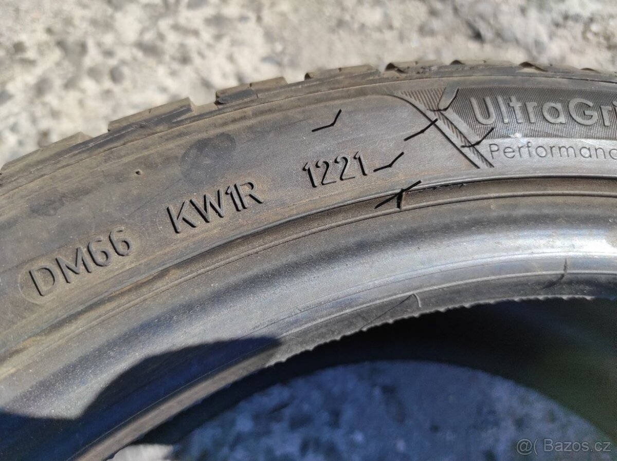 Zimni Pneu 2x GoodYear UltraGrip Performance 245/40/19 - 4