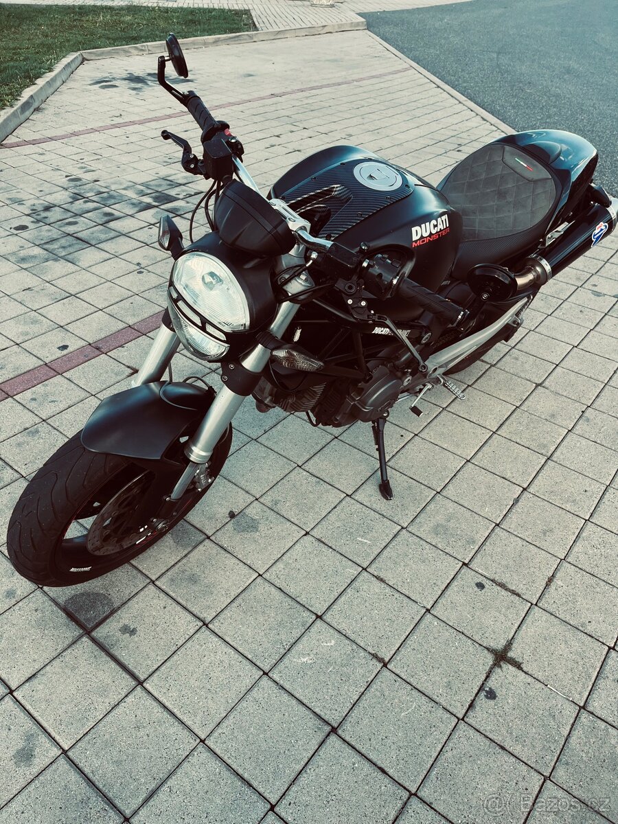 Ducati monster 696 - 4
