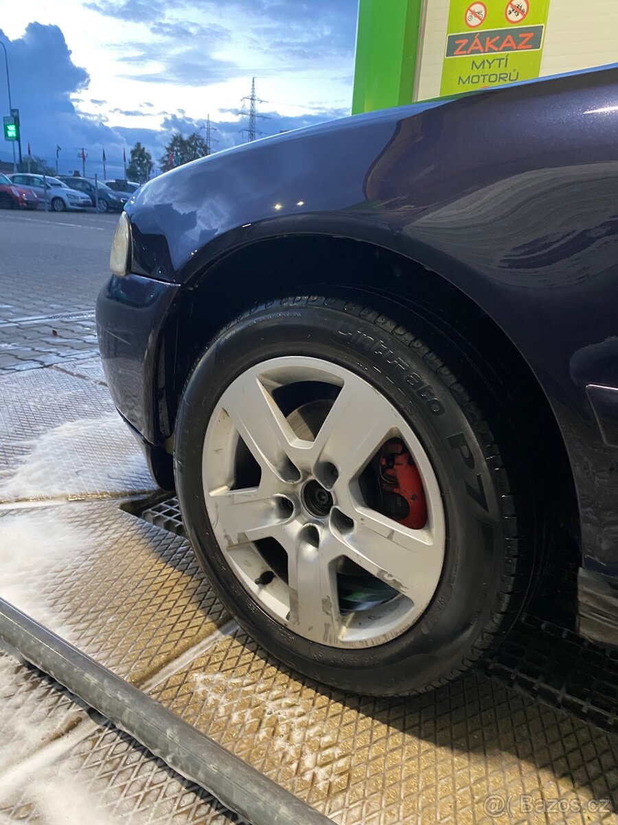 AUDI A4B5 facelift - 4