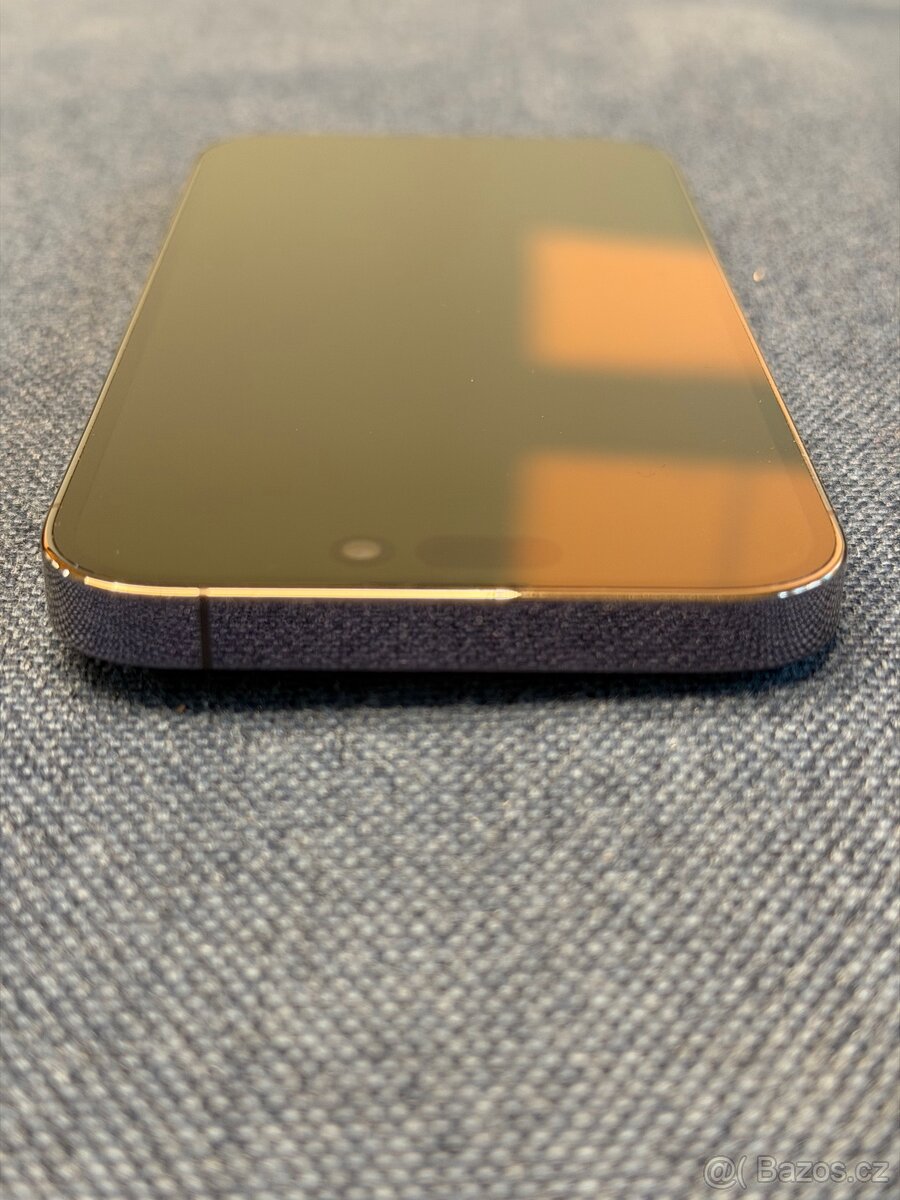 iPhone 14 pro 256gb Temně Fialová ( bonusem ochranná skla ) - 4