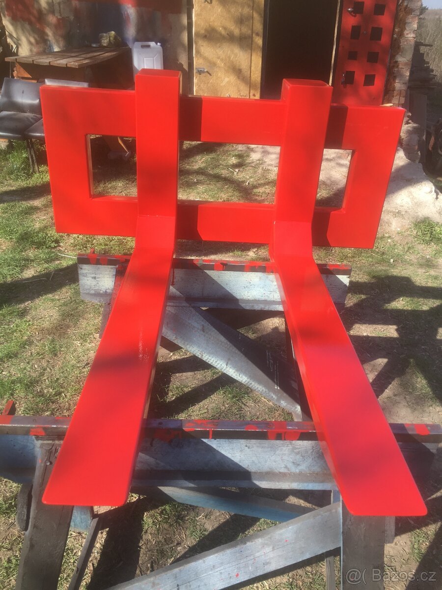 Malotraktor vidle do čeláku - 4