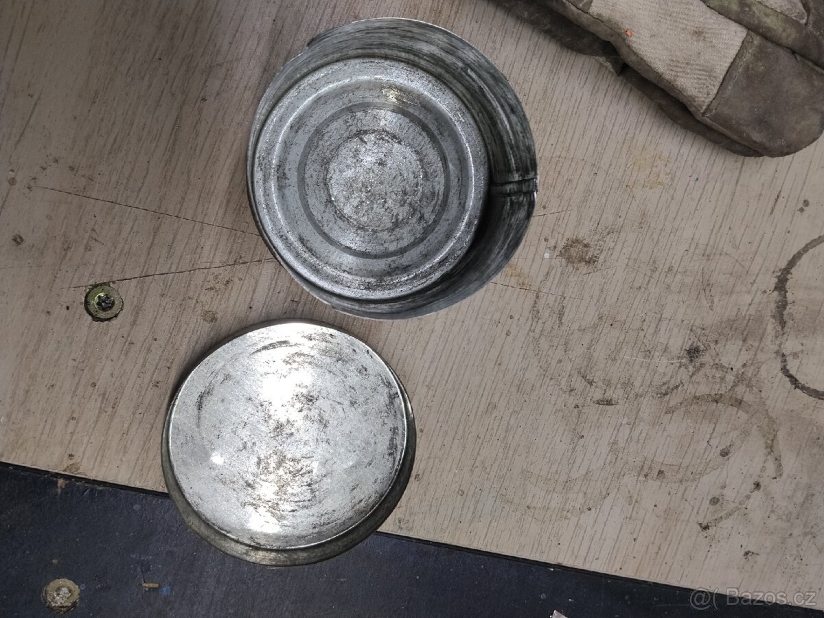 Stará plechovka MOTEX - 4