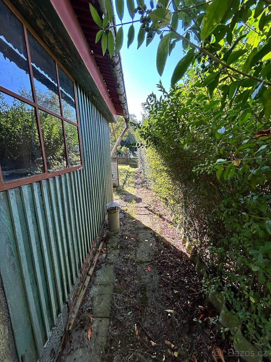 Chata se zahradou Slaný - 4