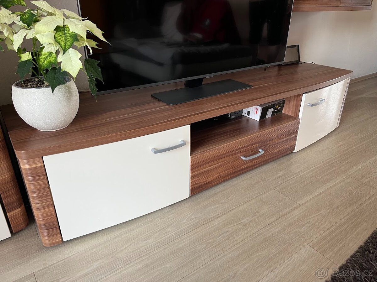 Obývací stěna - 4