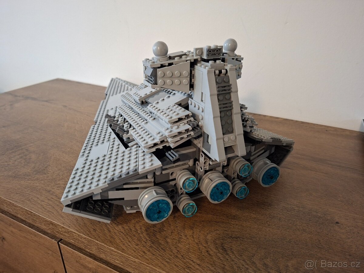 LEGO 75055 Imperial Star Destroyer - 4