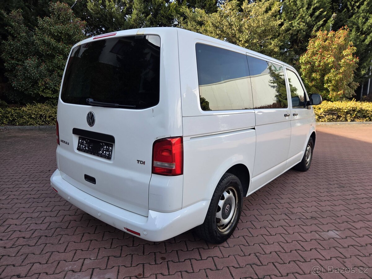 VW Mulitvan T5 2.0 TDI 103kW,Webasto,1.Majitel,serviska,rozv - 4
