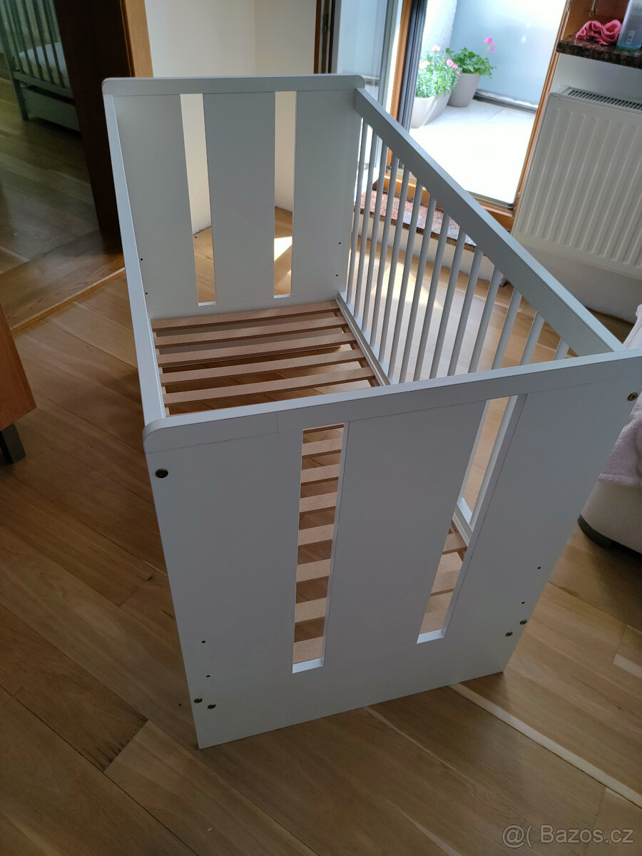 Bílá dětská postýlka / postel - 4