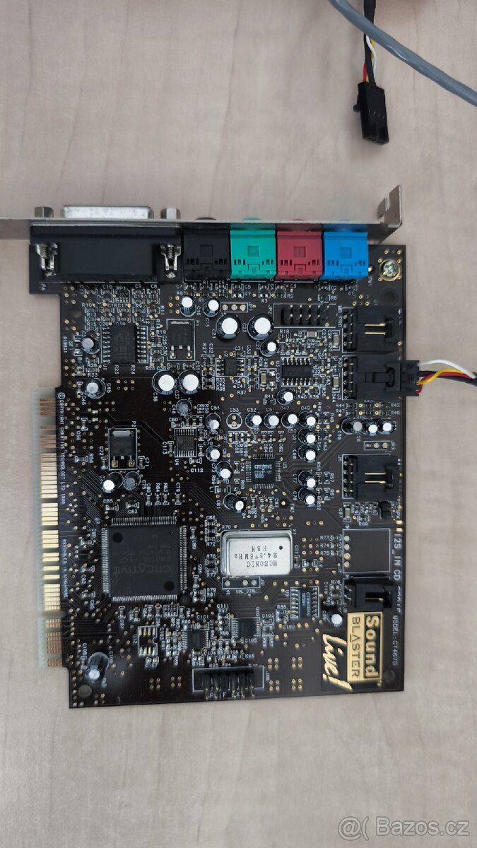 Grafická karta Matrox a zvuková karta SB live - 4