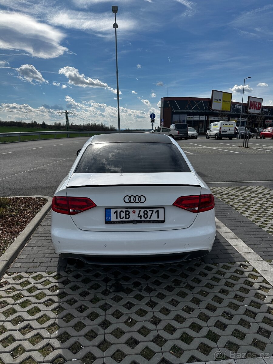 Audi A4 B8 S-line - 4