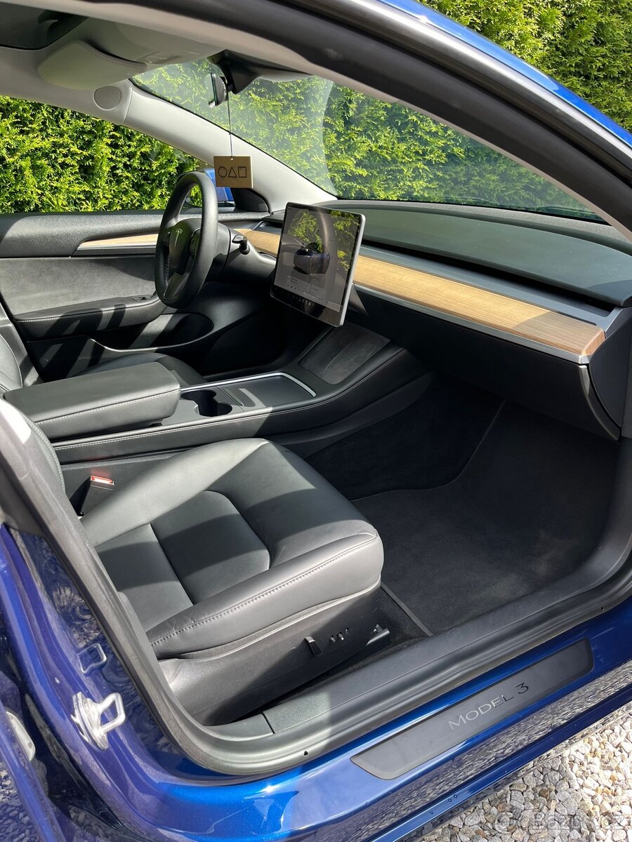 Tesla Model 3 Long Range Dual Motor 2022 – odpočet DPH - 4