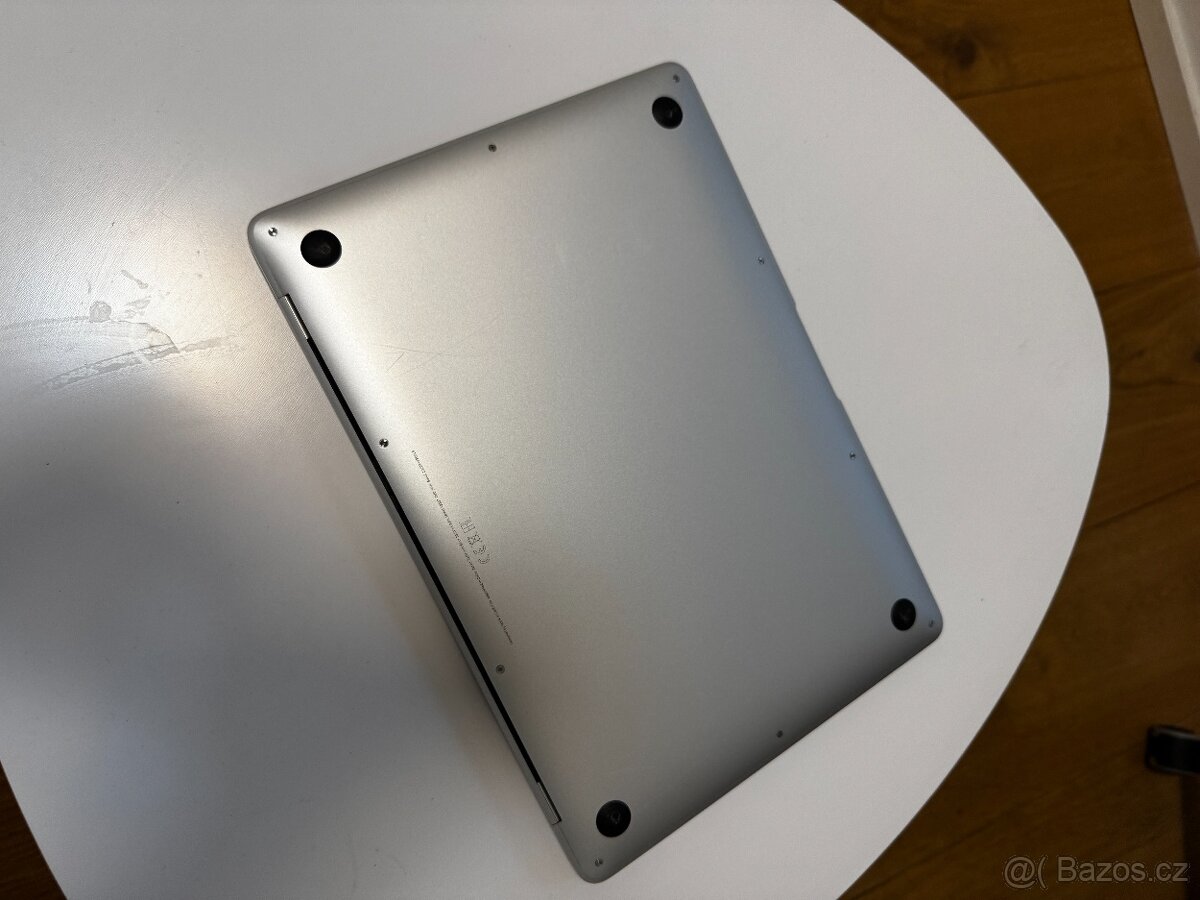 MacBook Air M1 (2020) - 4