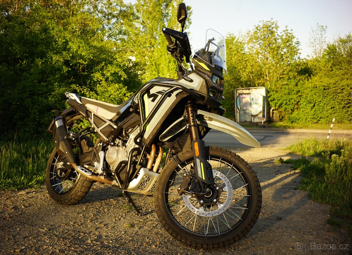 Cf Moto MT 450, zánovní 2.450 km, výborný stav