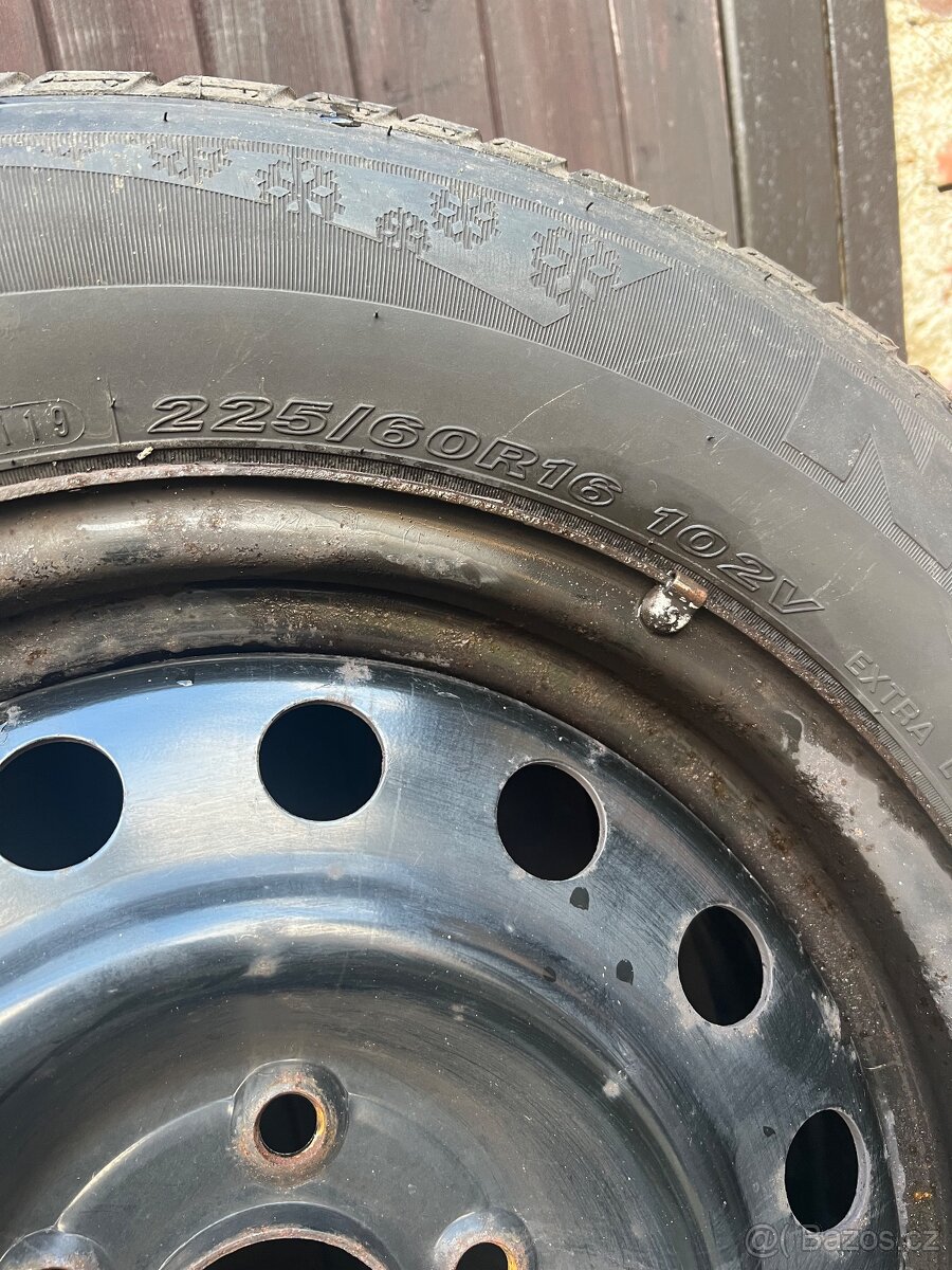 Zimní kola Hyundai Tucson 225/60 R16 Nexen – jen 2 zimy, TOP - 4