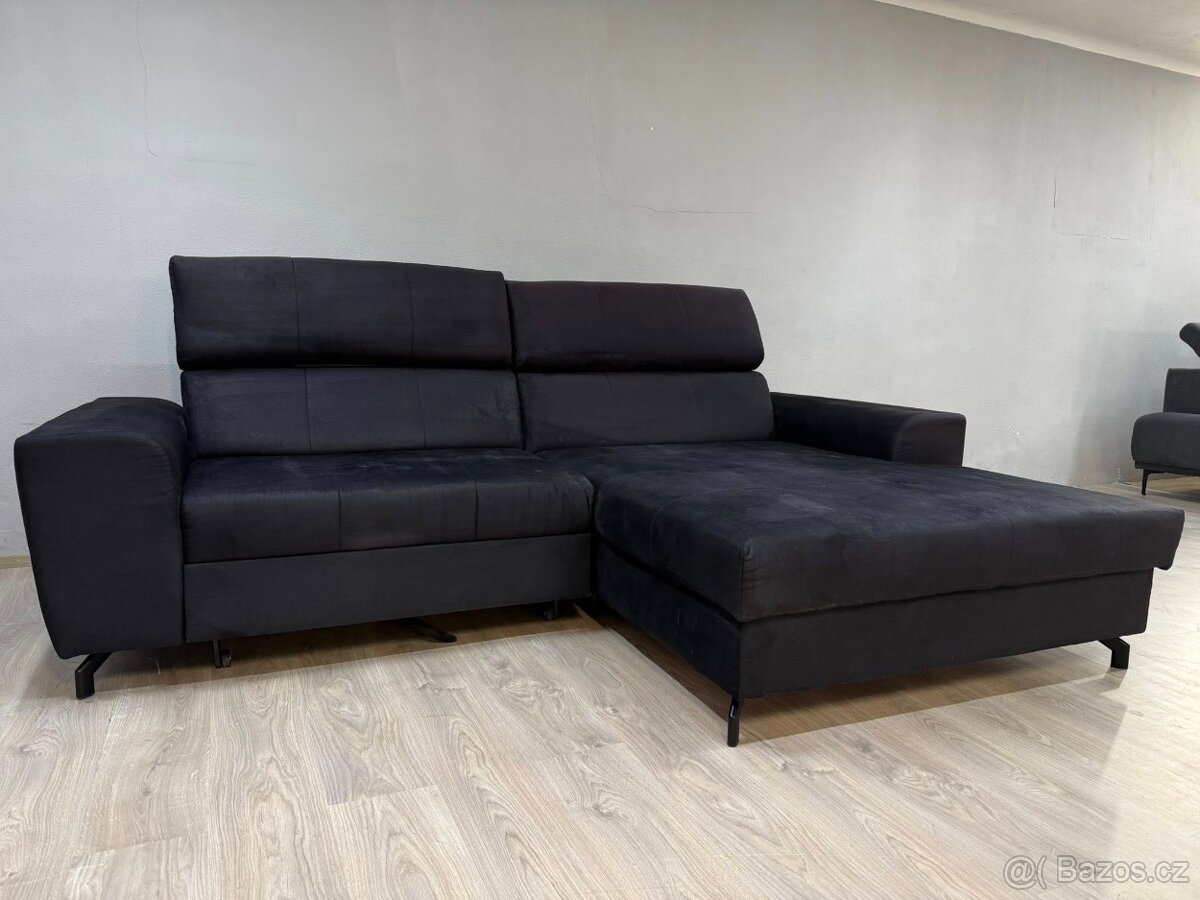 Tmavá sedací souprava. - 4