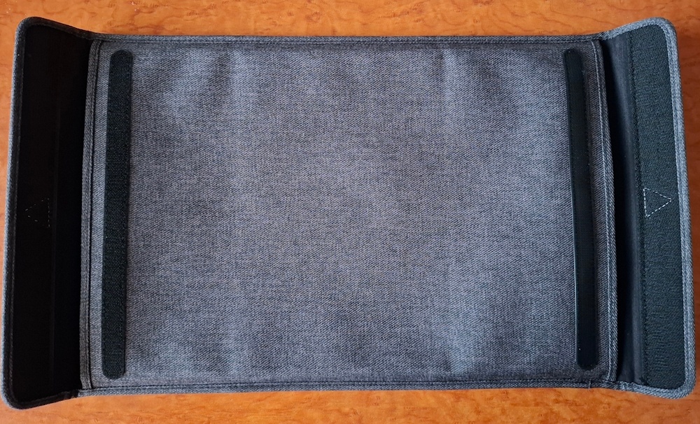 Prodám LCD monitor ASUS MB 16 AH, úhlopříčka 15,6", přenosn - 4